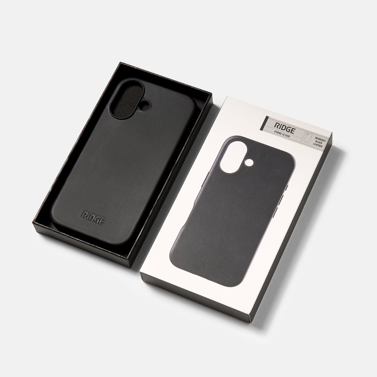 Everyday Phone Case - iPhone 16 - Midnight Black Leather