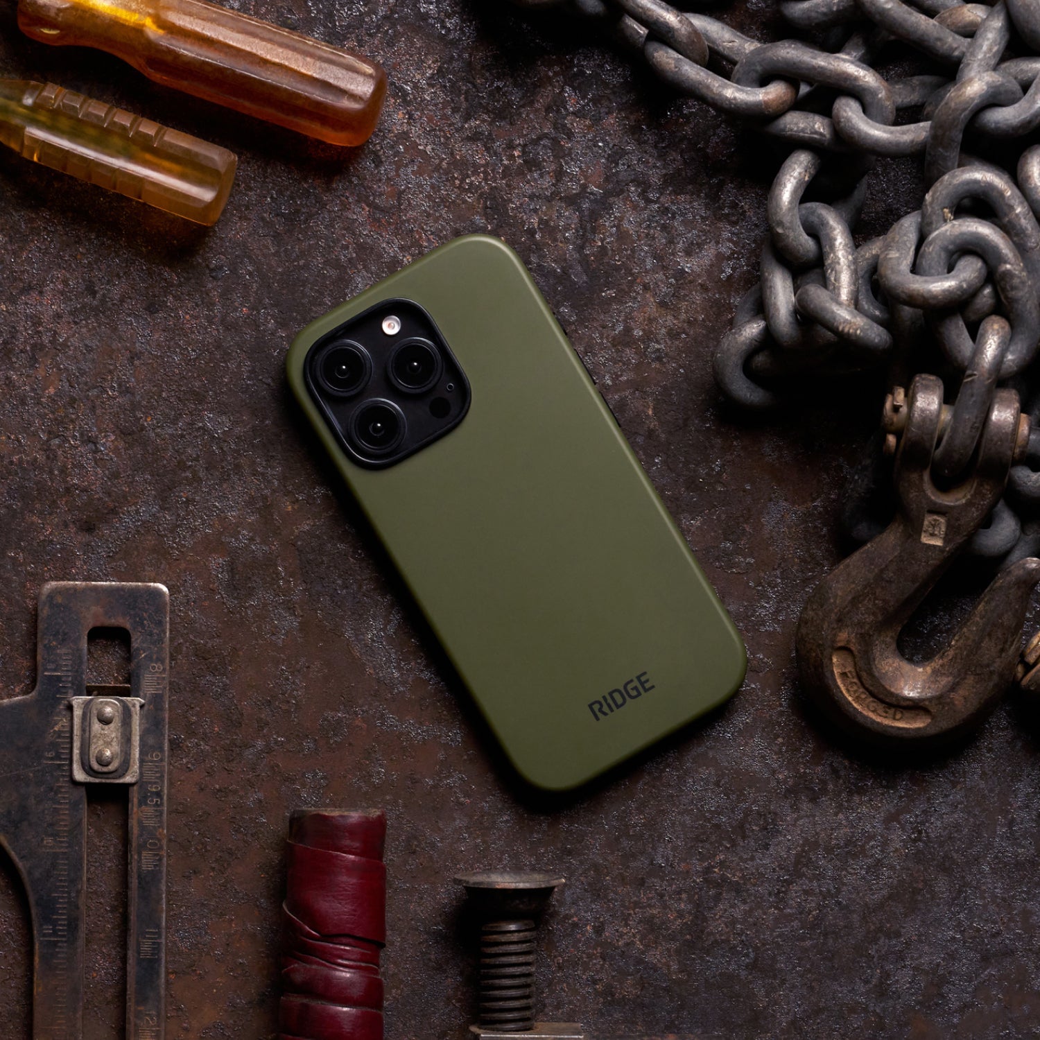 Everyday Phone Case - iPhone 16 Pro Max - Matte Olive